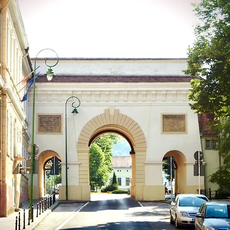 Charming Apartment - Heart Of Brasov Poarta Schei Braşov Exterior photo